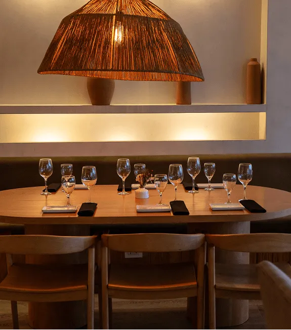 Salón y restaurante Hatsu Sushi